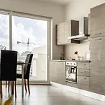 Stylish 2bdr Unit In Sliema! Near Valletta Ferry! *
