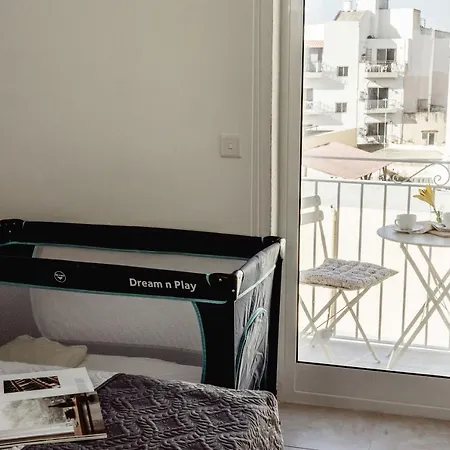 Stylish 2bdr Unit In Sliema! Near Valletta Ferry!