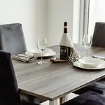 Stylish 2bdr Unit In Sliema! Near Valletta Ferry! Apartment Sliema