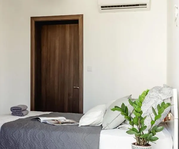 Apartamento Stylish 2bdr Unit In Sliema! Near Valletta Ferry! *