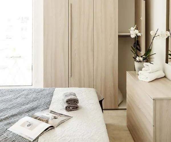 Stylish 2bdr Unit In Sliema! Near Valletta Ferry! Sliema