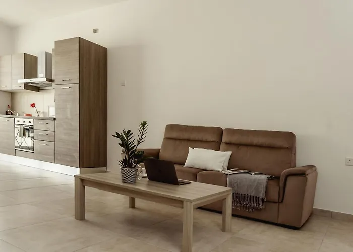 Stylish 2bdr Unit In Sliema! Near Valletta Ferry! Sliema