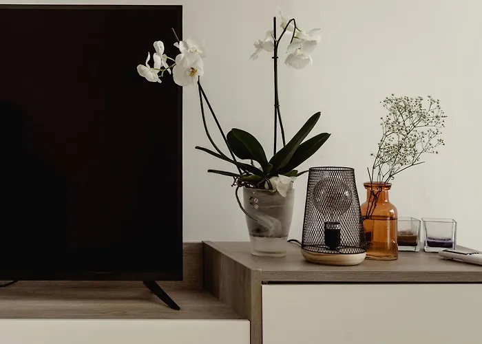 Stylish 2bdr Unit In Sliema! Near Valletta Ferry! * Sliema