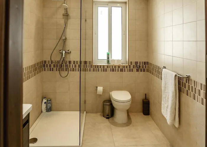 Stylish 2bdr Unit In Sliema! Near Valletta Ferry! * Sliema