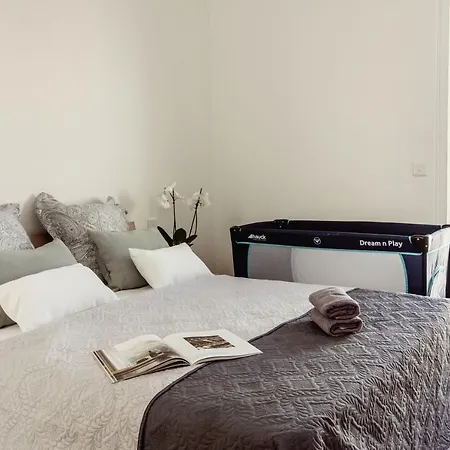 Stylish 2bdr Unit In Sliema! Near Valletta Ferry! スリーマ